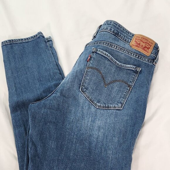 Levi's Women's 711 Skinny Jean Medium Wash Size 32x29    Lot A - Picture 6 of 7